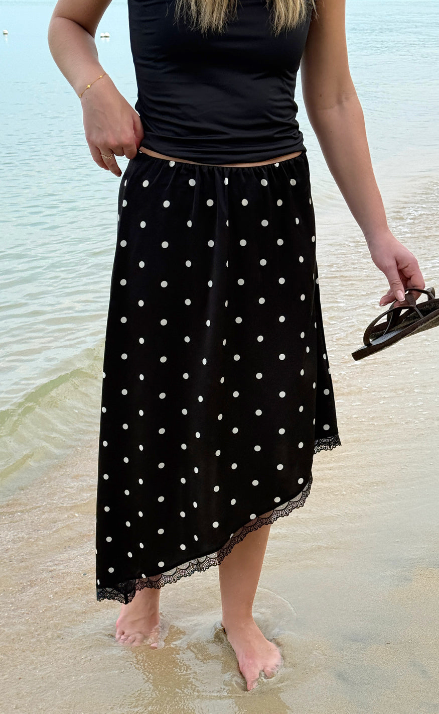 Say INA Copenhagen Skjørt - Nellie Assymmetric - Black W. White Dots