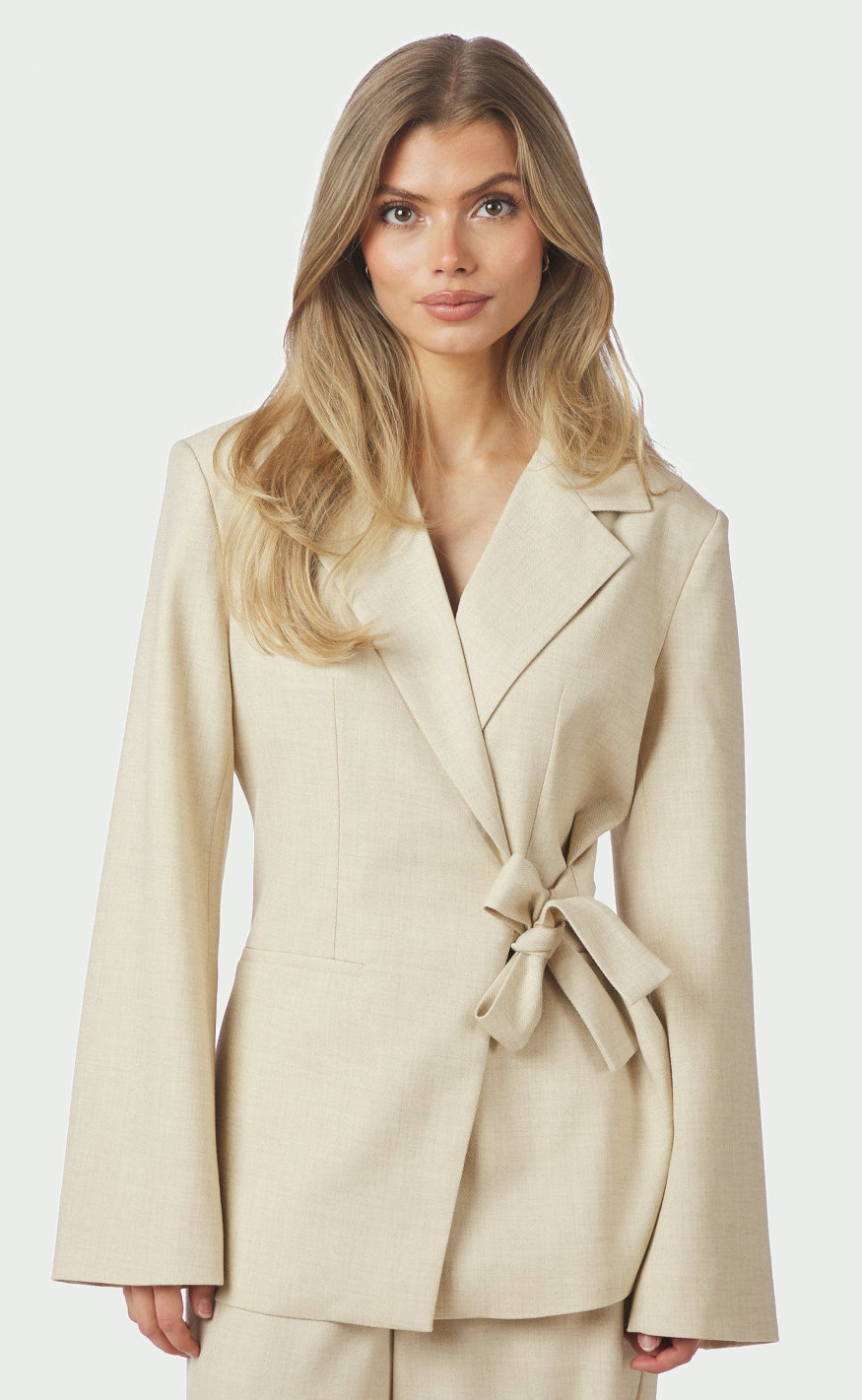 Neo Noir Blazer - Carmia - Beige Melange