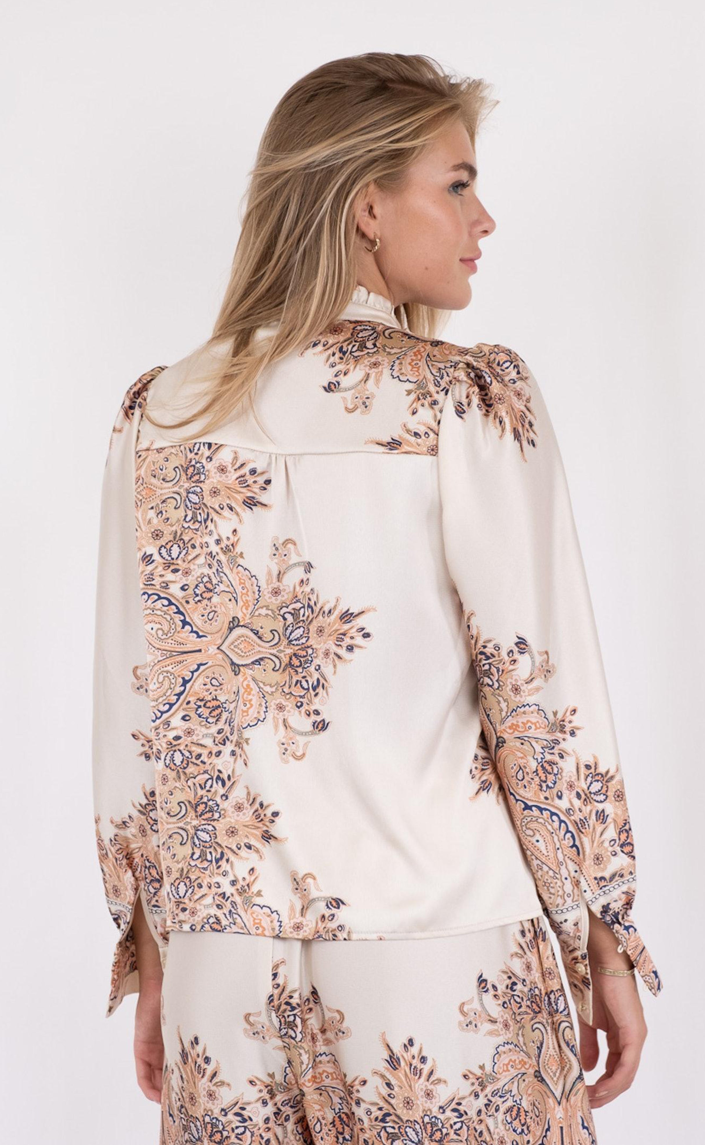 Neo Noir Blouse - Massima Paisley border - Creme