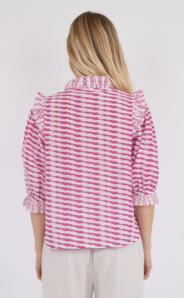 Neo Noir Bluse  - Chacha Graphic - Pink