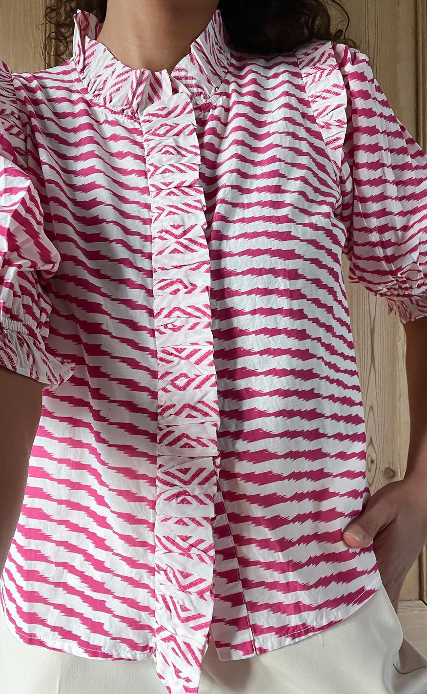 Neo Noir Bluse  - Chacha Graphic - Pink