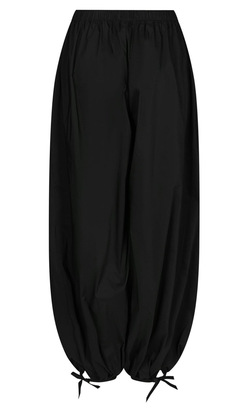 Neo Noir Bukser - Roxane Balloon - Black