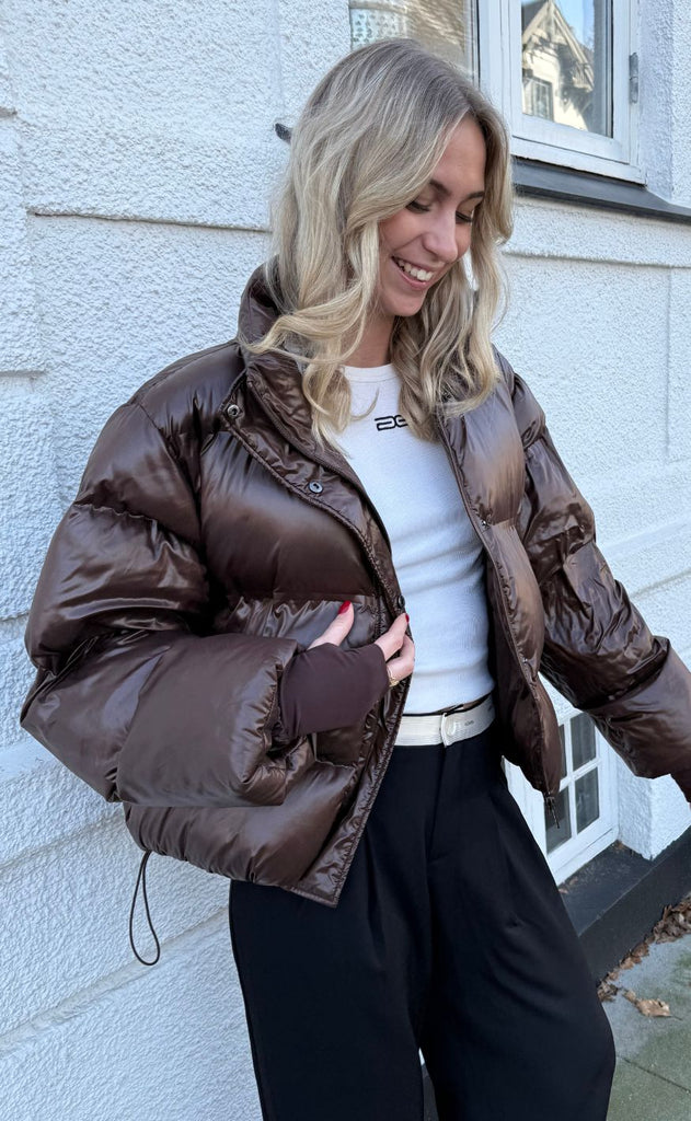 Neo Noir Jakke - Rhea Shiny Puffer - Dark Brown
