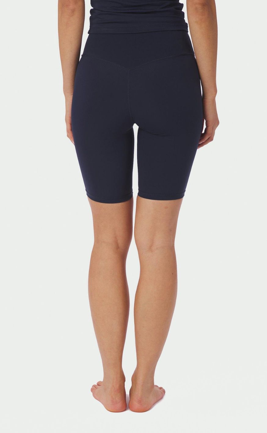 Neo Noir Shorts - Lea Wrap - Navy