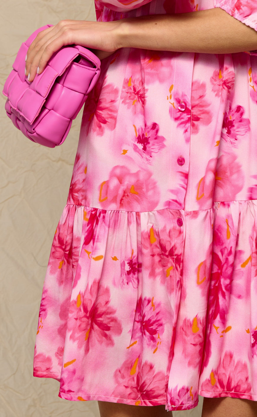 Noella Kjole - Imogene Short - Pink White Flower Mix