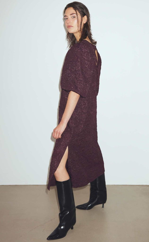 Noella Kjole - Pastis Long - Winetasting