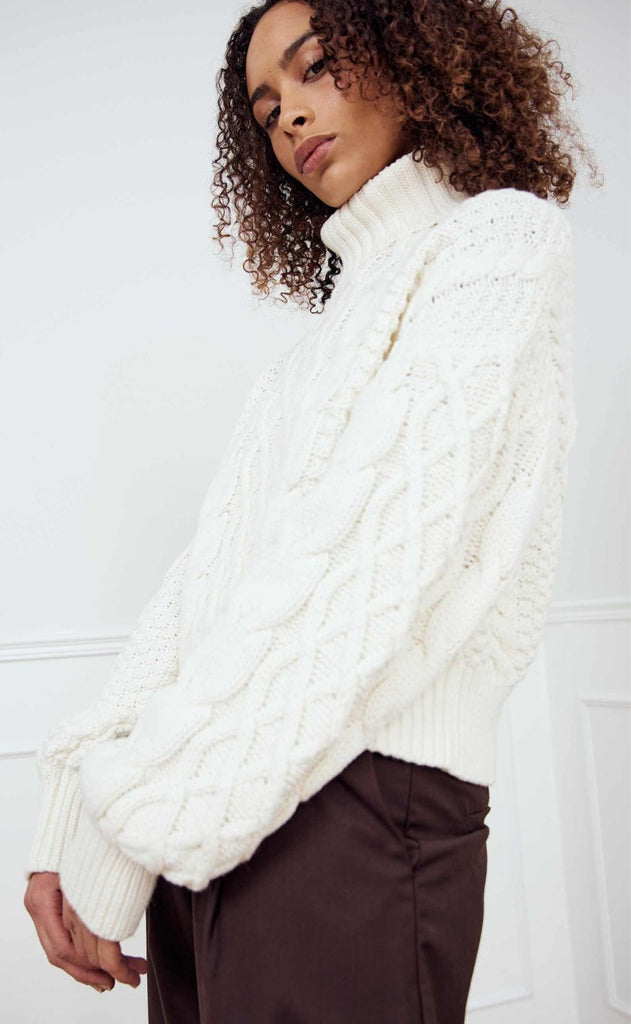 Noella Genser - Lael - Ivory