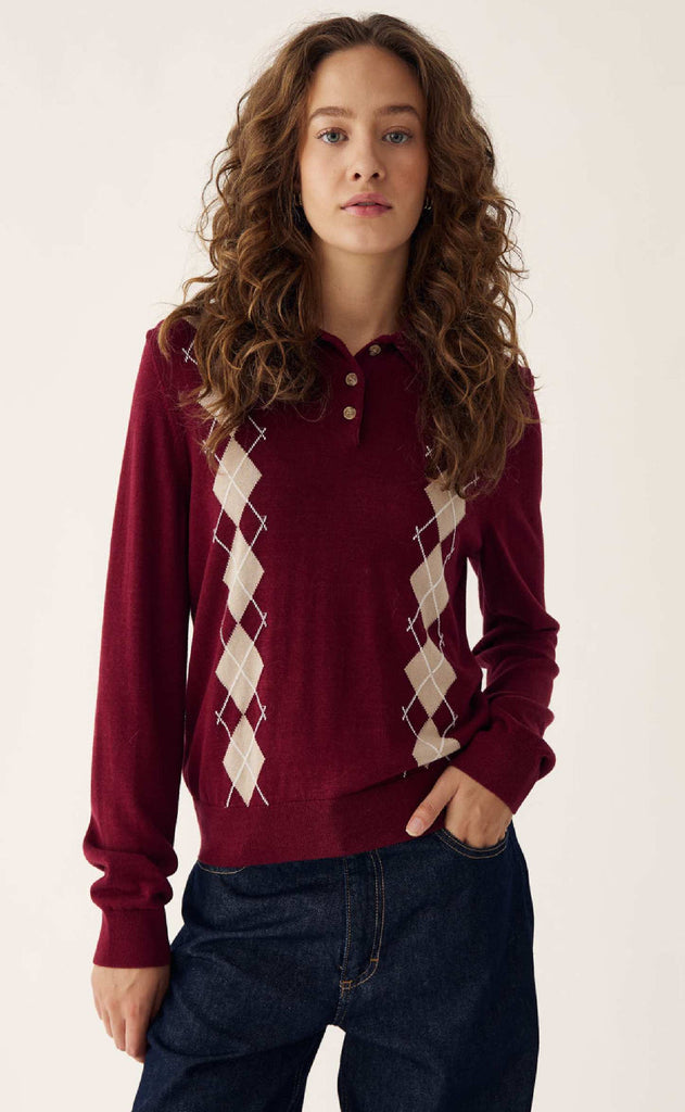 Noella Genser - Maxine - Dasha Winetasting Check