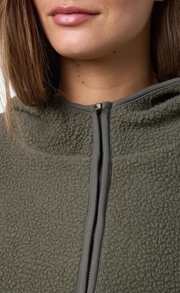 Noisy May Sweater - Cozy - Kalmate