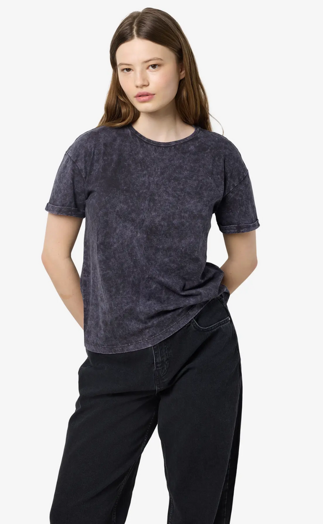 Noisy May Topp - Brandy - Obsidian