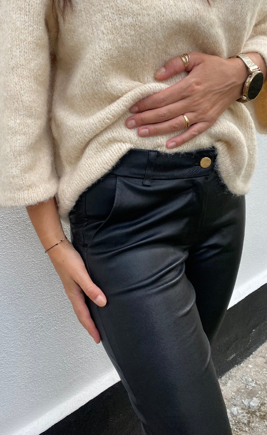 Notyz Bukser - Stretch Pants - Black w. Light Gold acc.