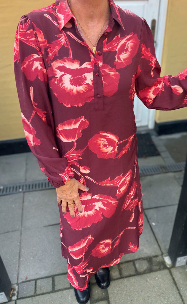 Say INA Copenhagen Kjole - Celeste LS - Burgundy Flowers