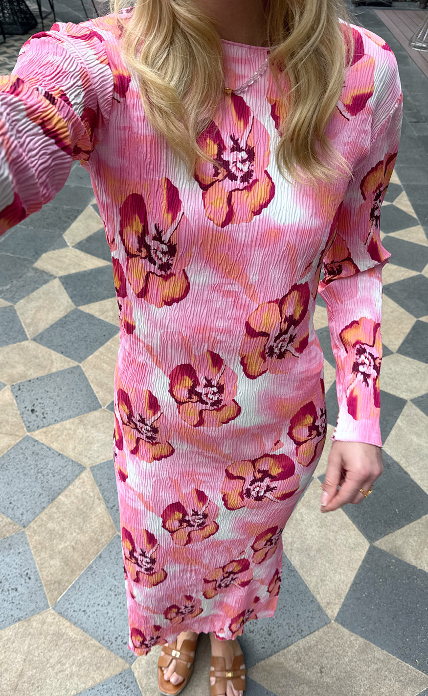Say INA Copenhagen - Pernille Plisse Dress - Paradise Flowers