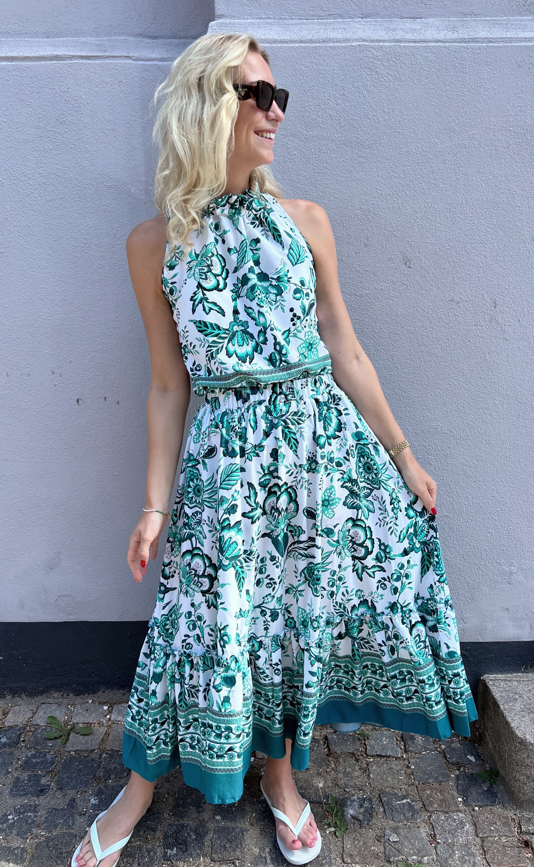 INA Copenhagen Topp - Ellen - White/Green Flower (vendbar)