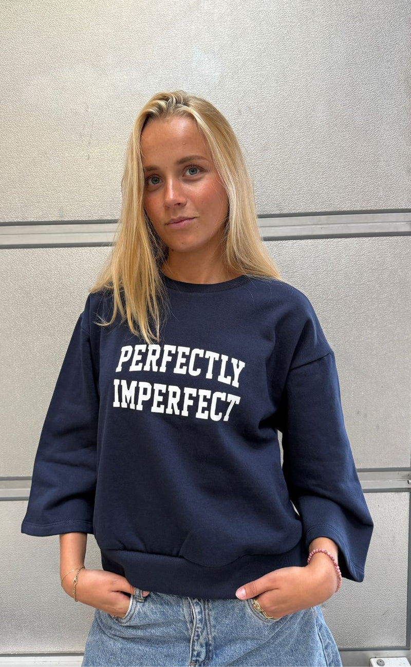 Continue Sweatshirt - Sissie - Navy Blue