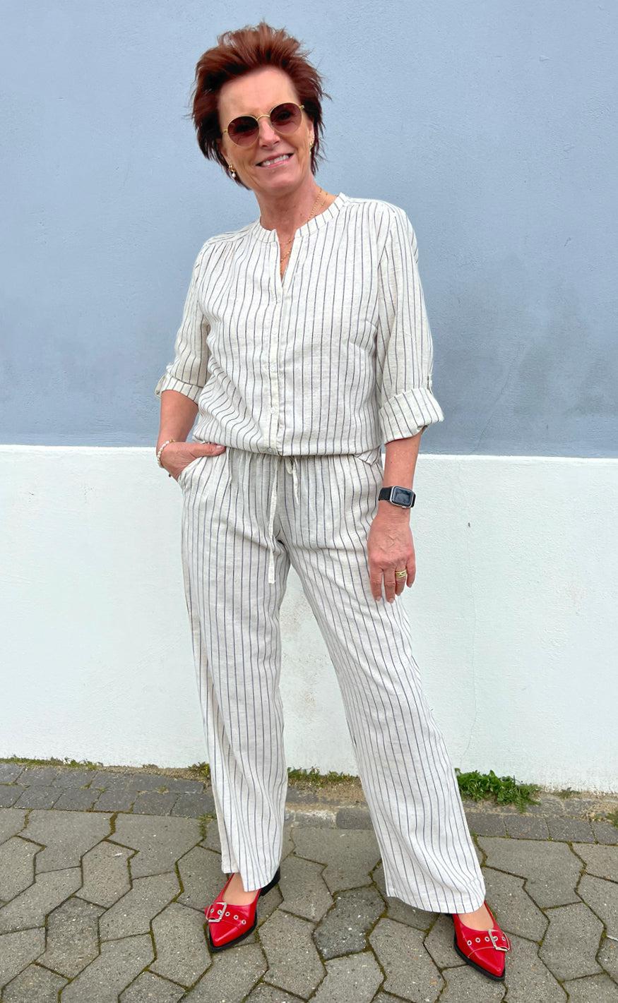 Say INA Copenhagen Bukser - Juliana Linen - Off White / Black Striped