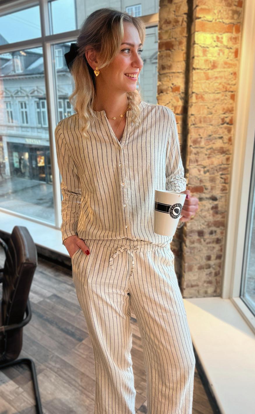 Say INA Copenhagen Bukser - Juliana Linen - Off White / Black Striped