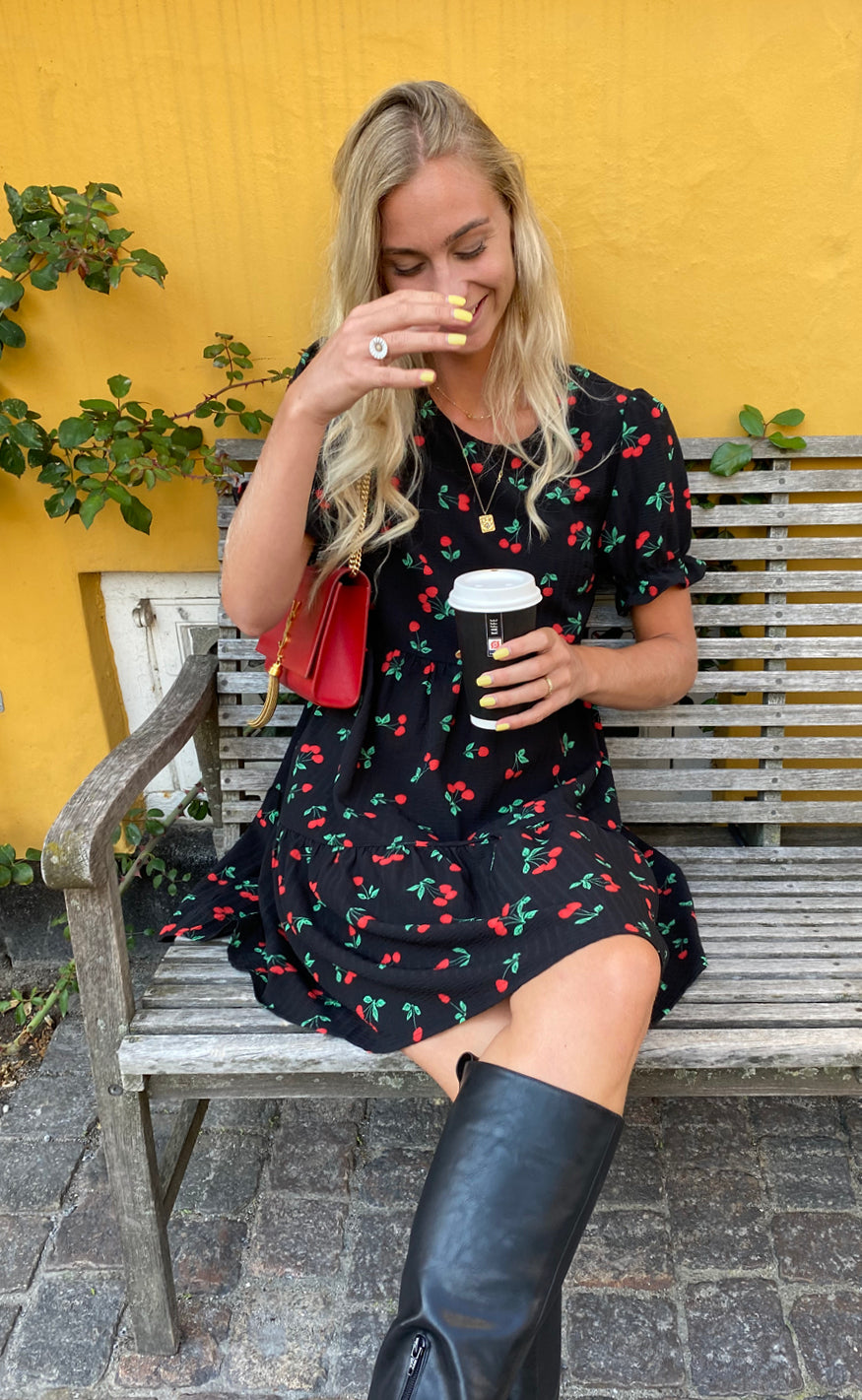 Say INA Copenhagen Kjole - Alma - Black W. Cherries