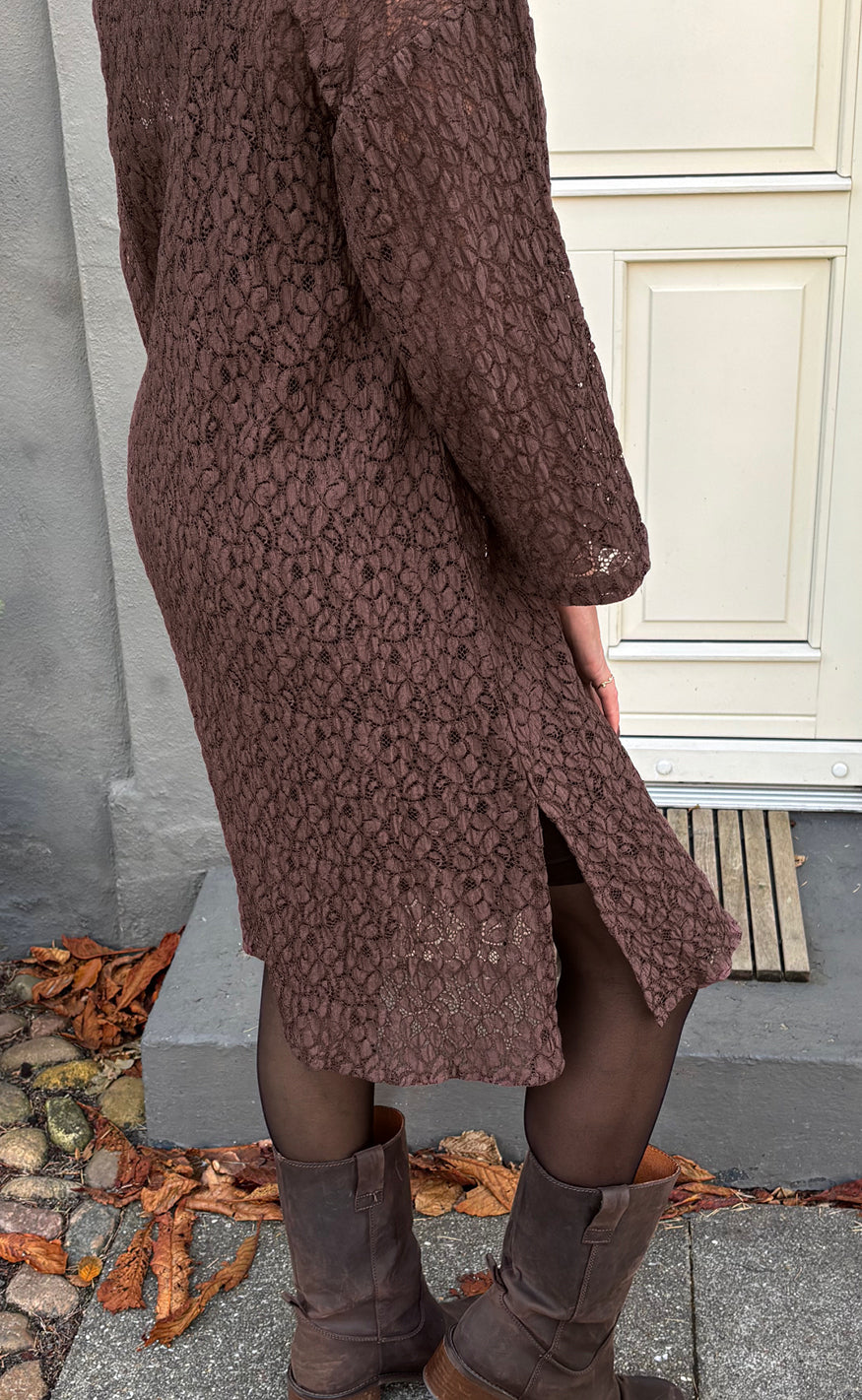 Say INA Copenhagen Kjole - Belle Lace - Dark Brown