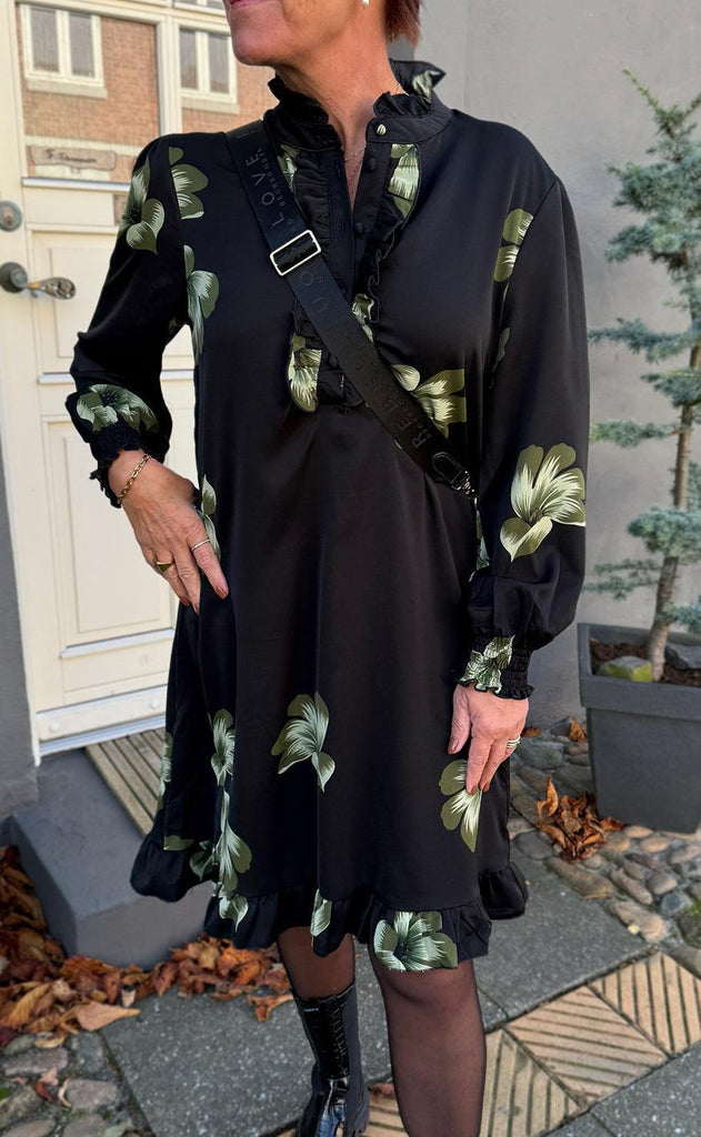 Say INA Copenhagen Kjole - Pia - Black W. Green Flower