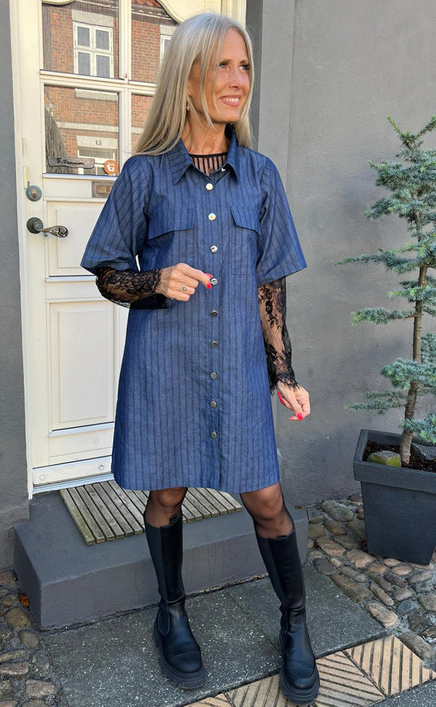 Say INA Copenhagen Kjole - Sif - Dark Denim W. Black Stripes