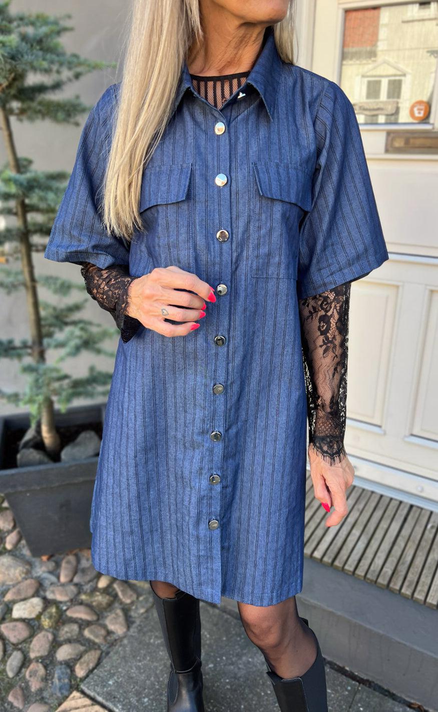 Say INA Copenhagen Kjole - Sif - Dark Denim W. Black Stripes