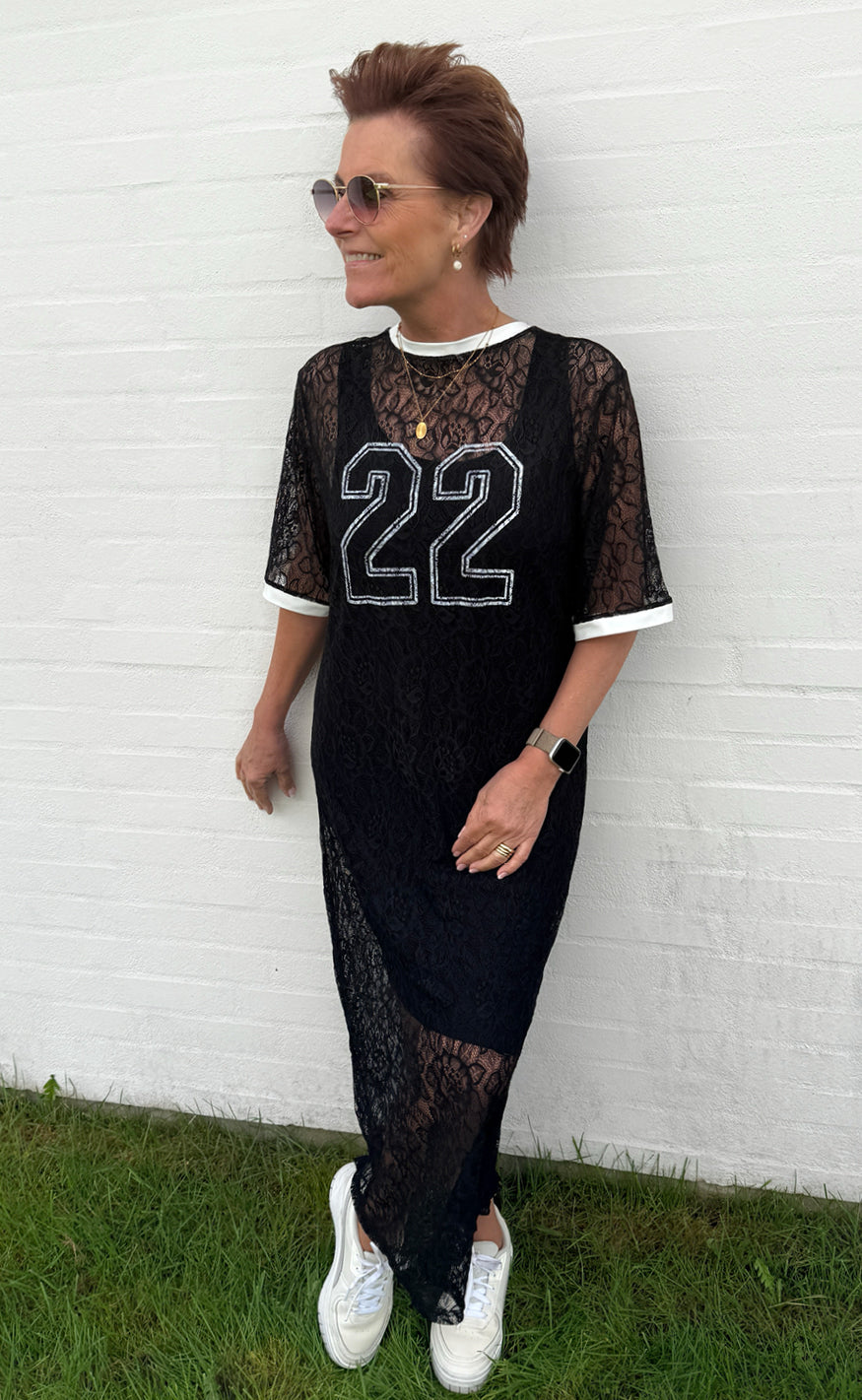 Say INA Copenhagen Kjole - Susanna Football - Black Lace (vendbar)
