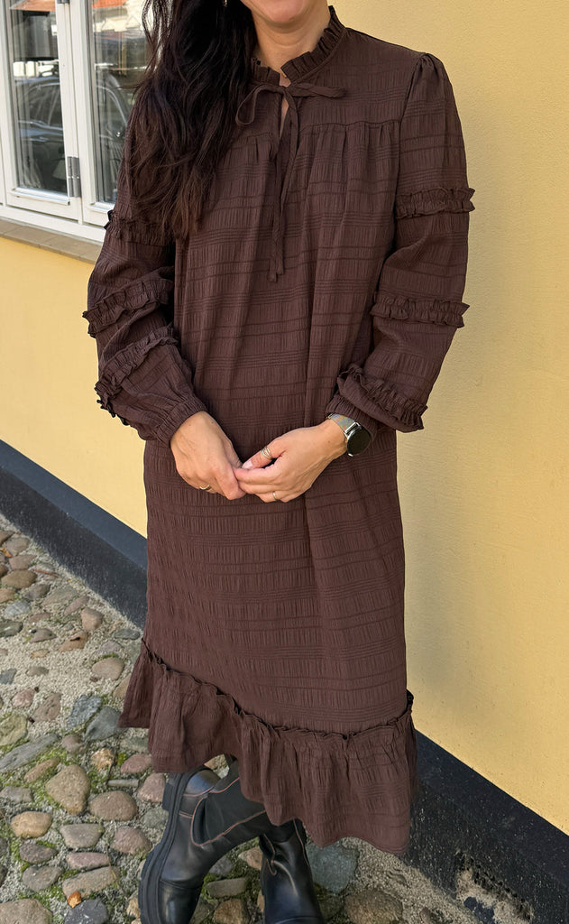 Say INA Copenhagen Kjole - Zally - Dark Brown