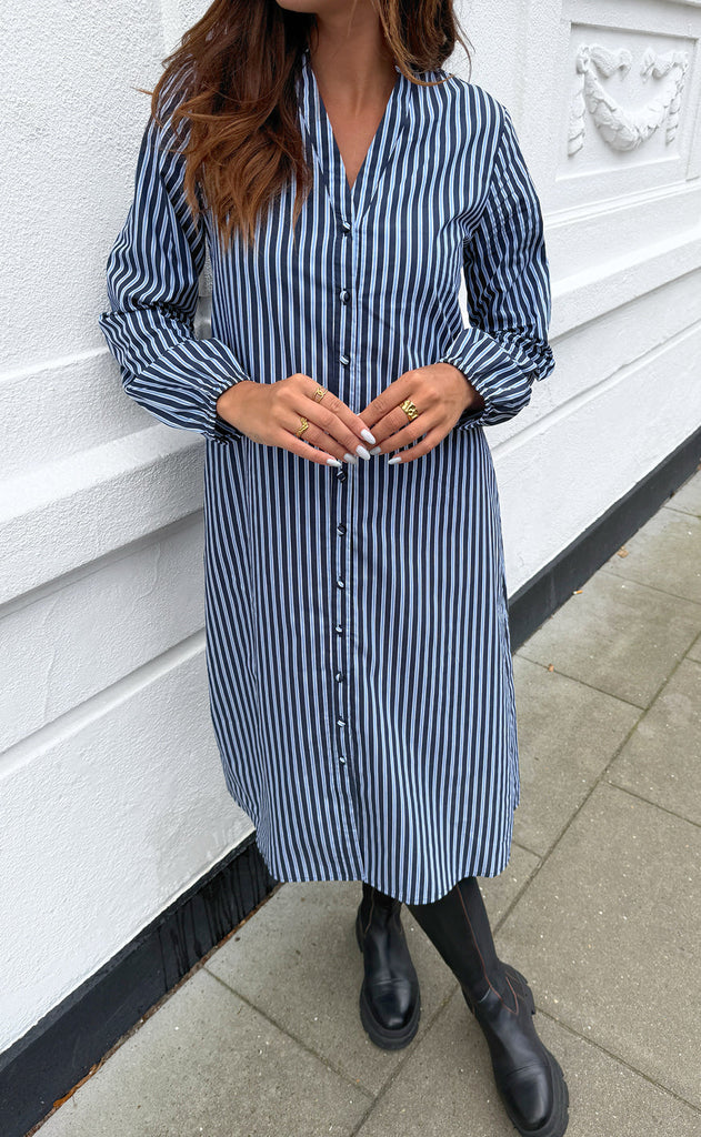 Say INA Copenhagen Skjortekjole - Cilla - Navy Blue Stripes