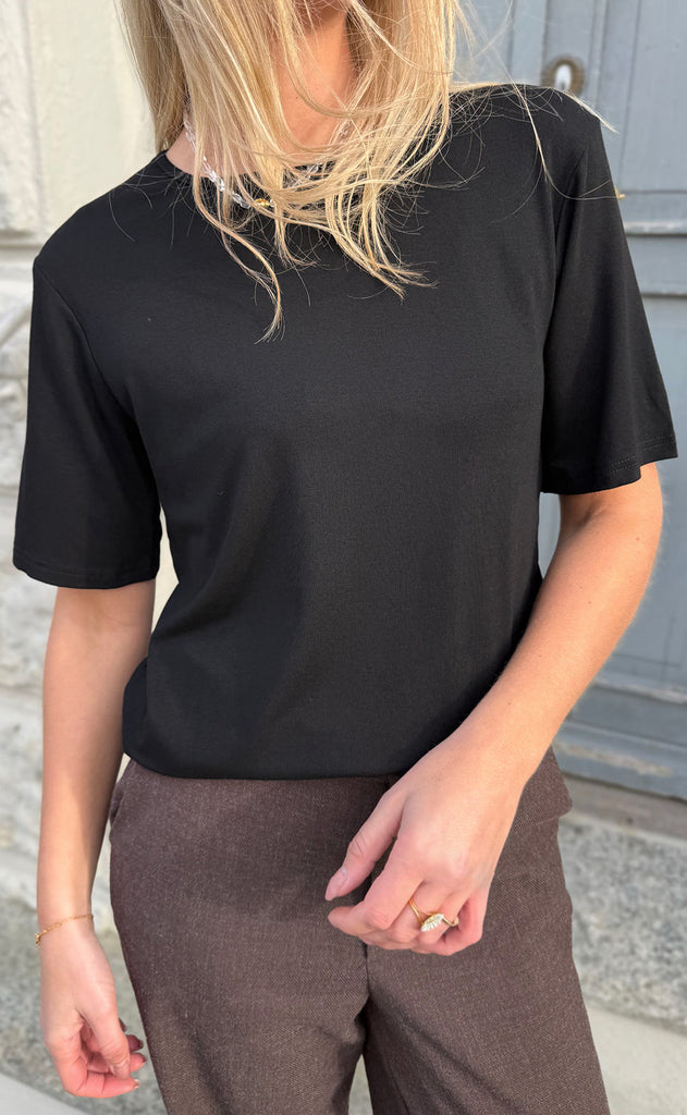 Say INA Copenhagen T-Shirt - Frida - Black