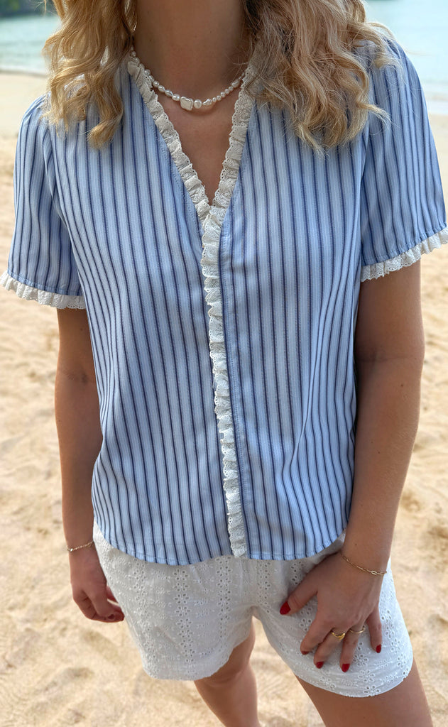 Say INA Copenhagen Topp - Catja - Blue Striped W. Lace