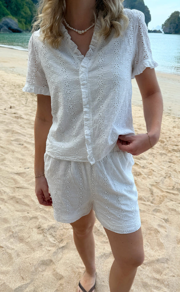Say INA Copenhagen Topp - Catja - White Broderie Anglaise