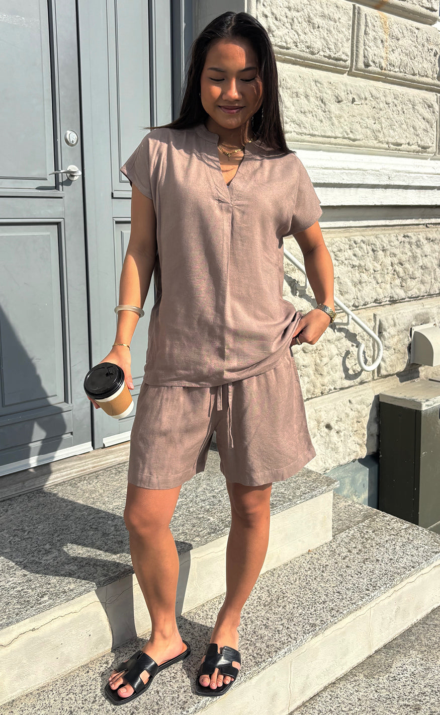 Say INA Copenhagen Topp - Laura Linen - Brown