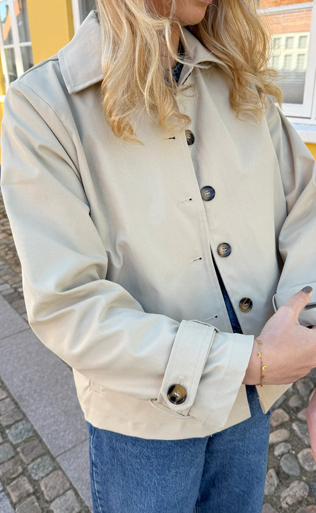 Say INA Copenhagen Trenchcoat - Louisa Short - Beige