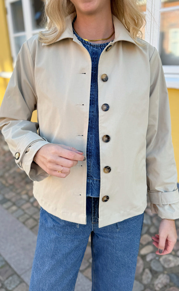 Say INA Copenhagen Trenchcoat - Louisa Short - Beige
