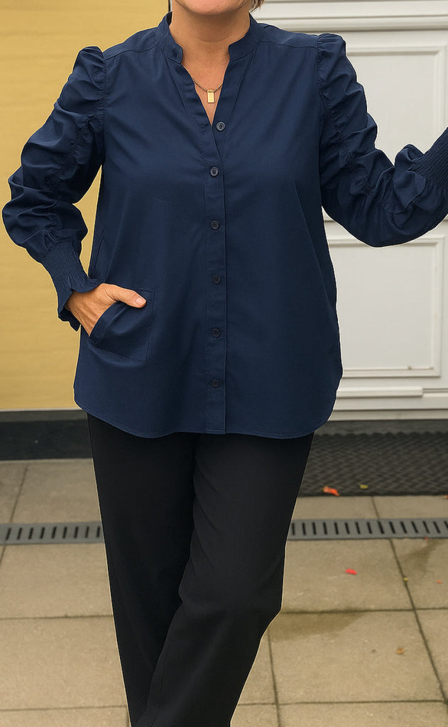 Say INA Copenhagen Skjorte - Rina Ruffle - Navy Blue