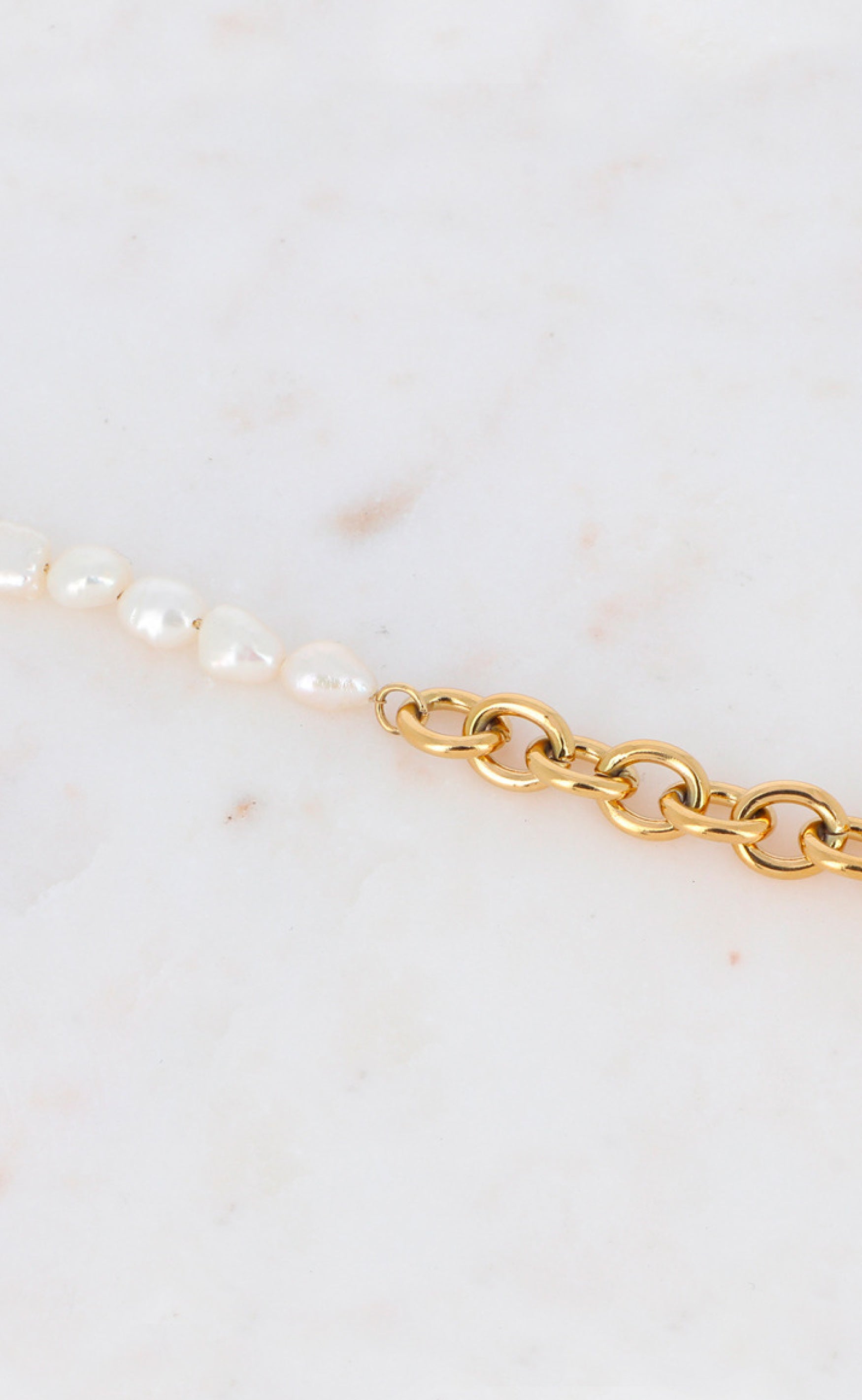 Smykkeli Copenhagen Armbånd - Paris -  Gold w. Freshwater Pearls