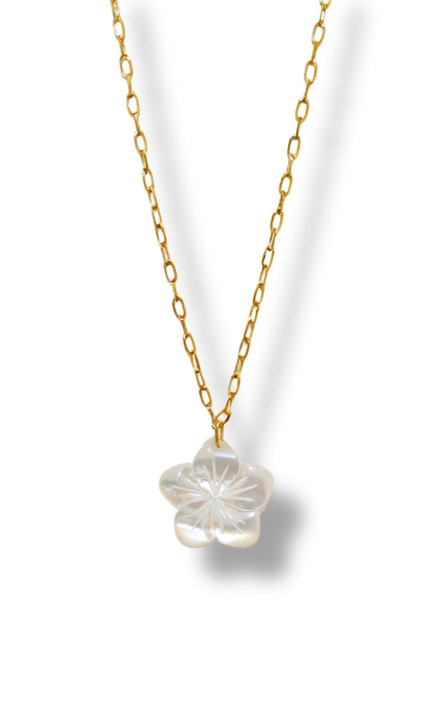 Smykkeli Copenhagen Halskjede - White Flower - Gold Colour