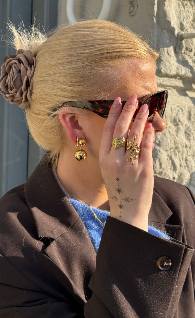 Smykkeli Copenhagen Øreringer - Hammered Heart - Gold Colour