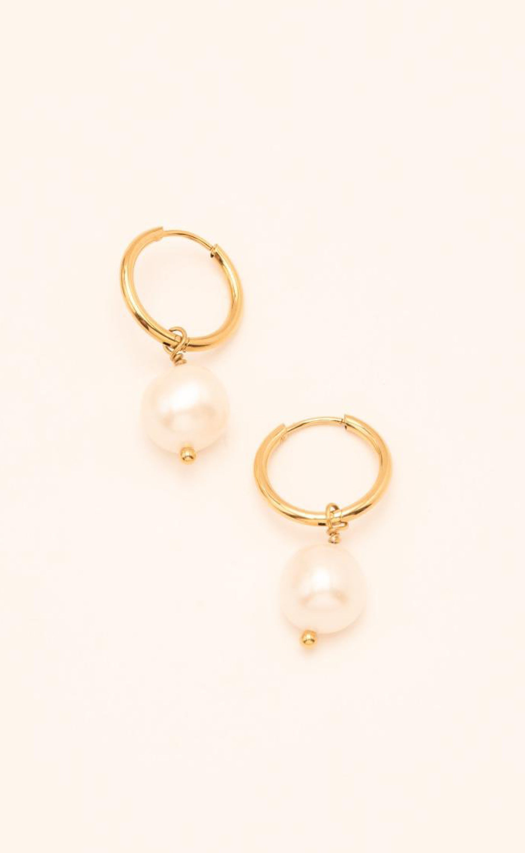 Smykkeli Copenhagen Øreringer - Tokyo - Gold w. Freshwater Pearl