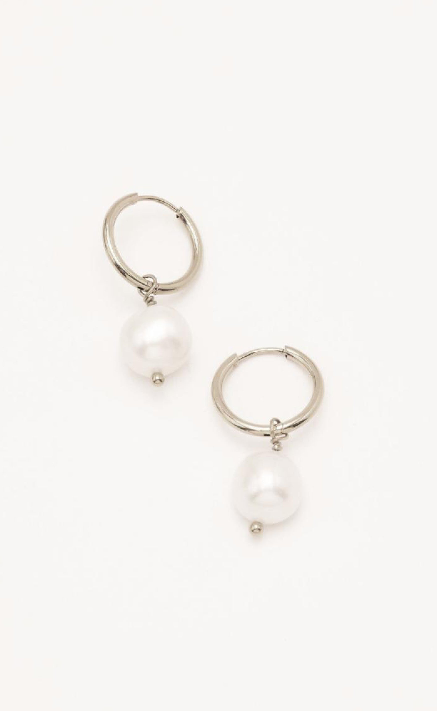 Smykkeli Copenhagen Øreringer - Tokyo - Silver w. Freshwater Pearl