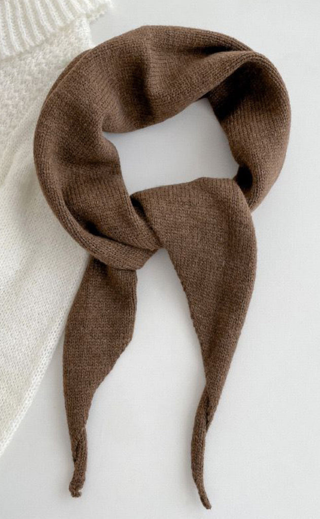 Say INA Copenhagen Skjerf - Sophie Triangle - Dark Brown