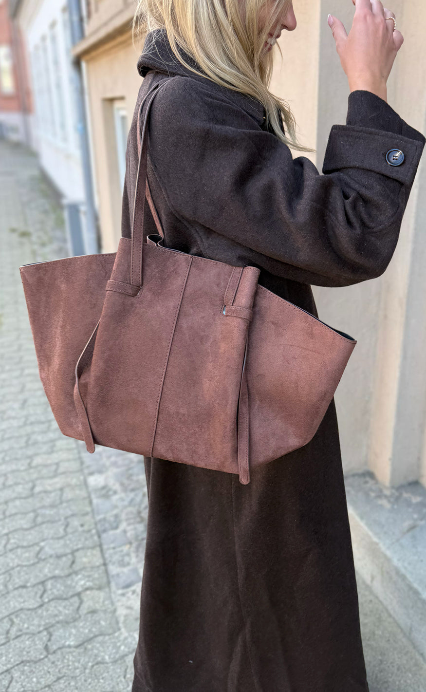 Say INA Copenhagen Veske - Amanda - Brown Faux Suede