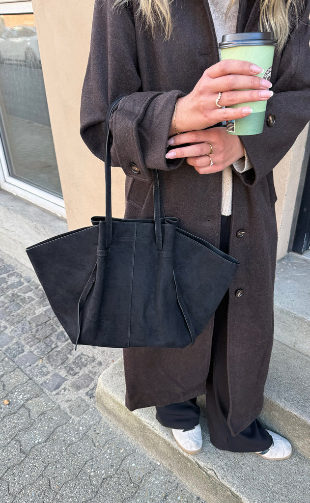 Say INA Copenhagen Veske - Amanda - Black Faux Suede