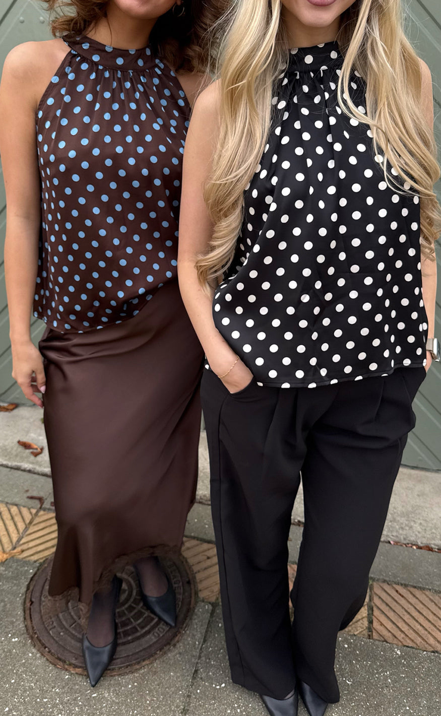 Say INA Copenhagen Topp - Malina - Dark Brown W. Blue Dots