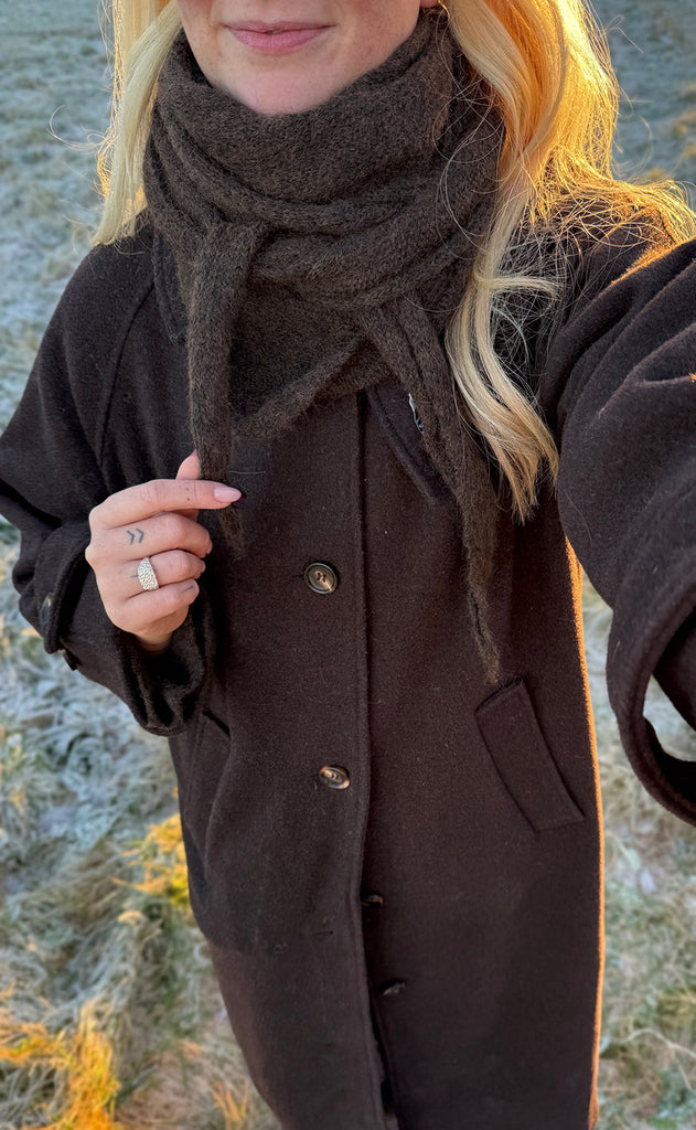 Say INA Copenhagen Skjerf - Myrna - Dark Brown