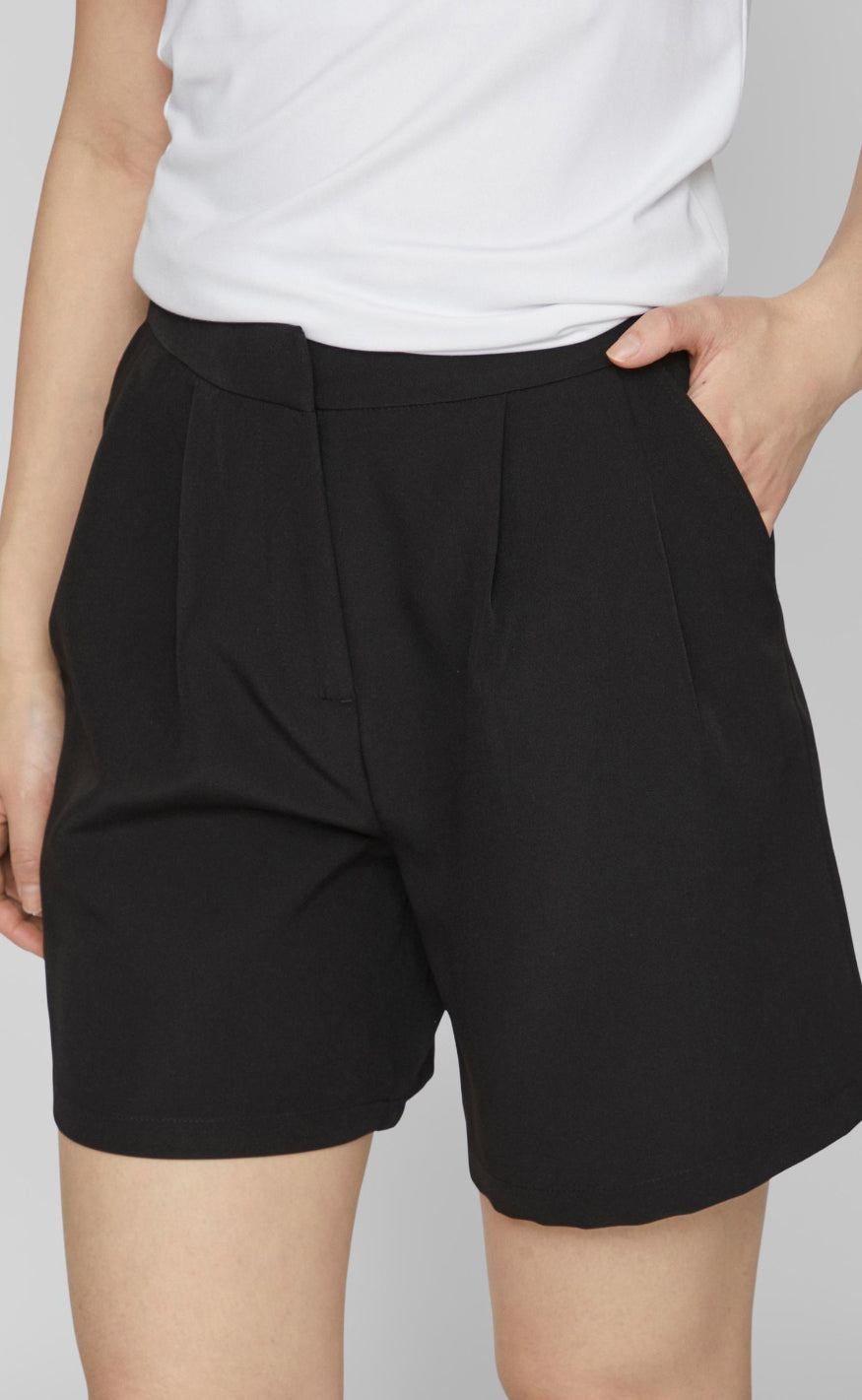 VILA Shorts - Kamma - Black
