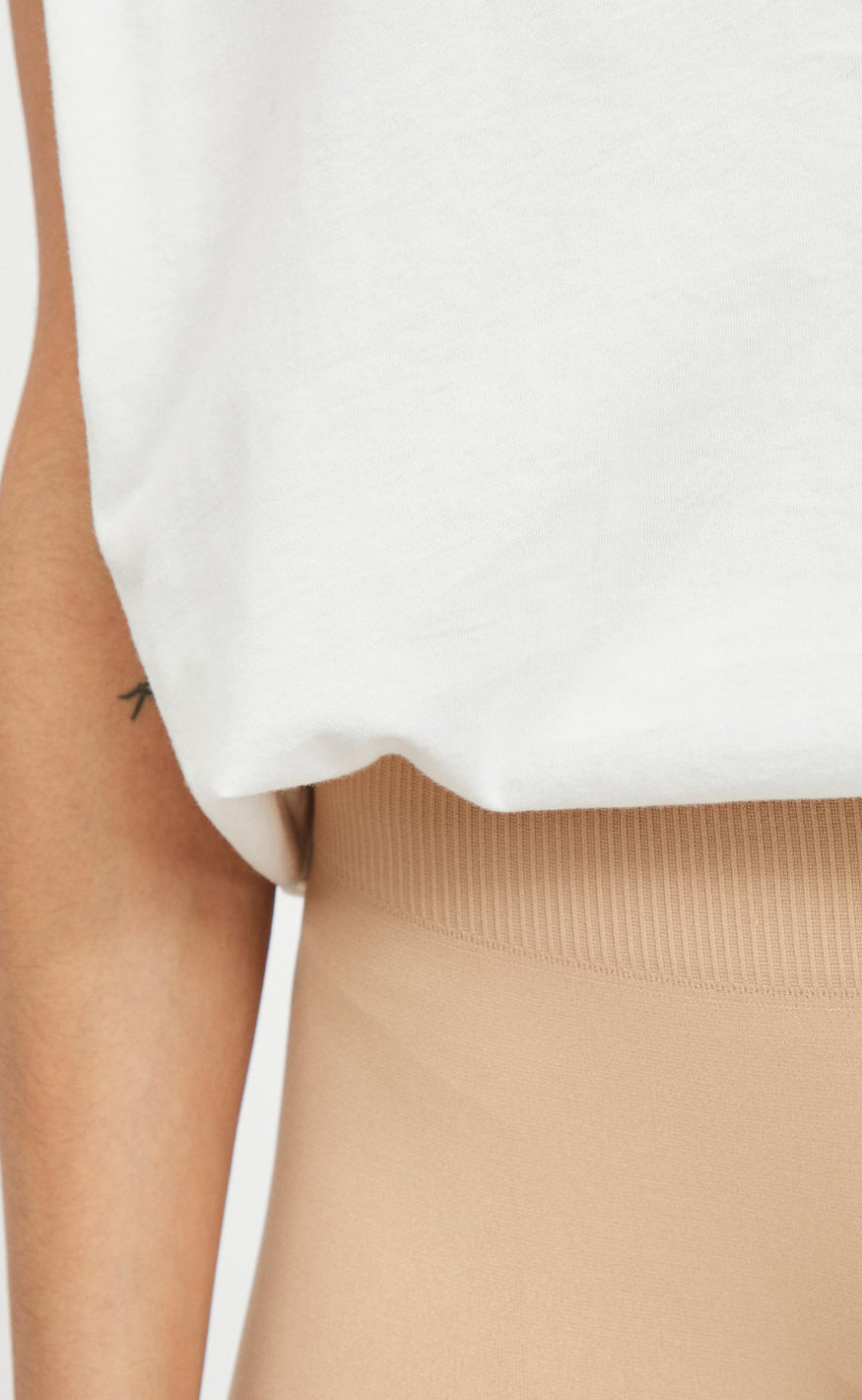 VILA Shorts - Seam Mini - Cuban Sand