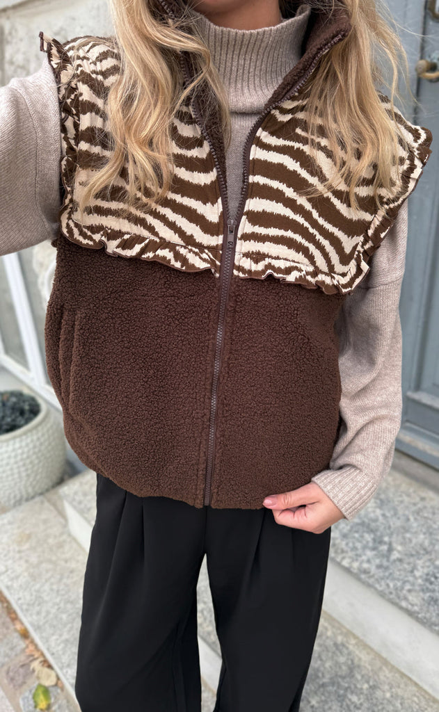 Say INA Copenhagen Fleece Vest - Fia - Dark Brown W. Zebra