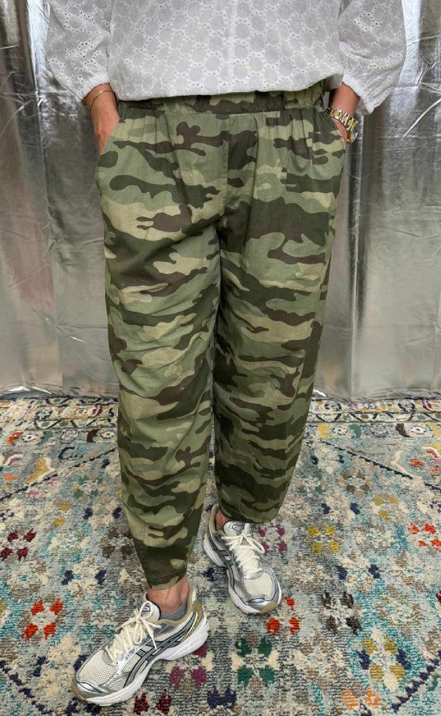 Black Colour Bukser - Abbie Barrel - Camouflage